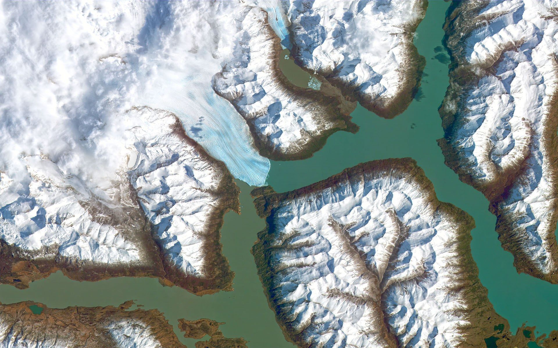 Glacier and fjords, 2.5 m